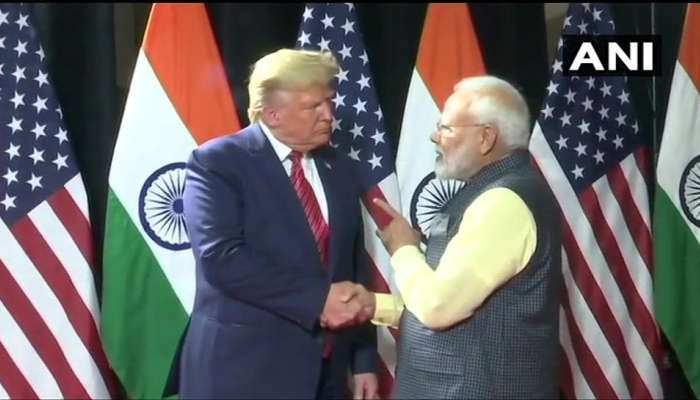 USમાં પણ નમો નમો...રાષ્ટ્રપતિ ટ્રમ્પ માટે કેમ આટલા જરૂરી બની ગયા છે PM મોદી? જાણો 5 પોઈન્ટમાં USમાં પણ નમો નમો...રાષ્ટ્રપતિ ટ્રમ્પ માટે કેમ આટલા જરૂરી બની ગયા છે PM મોદી? જાણો 5 પોઈન્ટમાં
