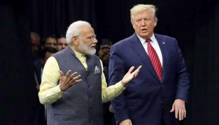 PM મોદી આપી રહ્યા હતા સંયુક્ત રાષ્ટ્રમાં ભાષણ...અચાનક પહોંચ્યા ડોનાલ્ડ ટ્રંપ, પછી... PM મોદી આપી રહ્યા હતા સંયુક્ત રાષ્ટ્રમાં ભાષણ...અચાનક પહોંચ્યા ડોનાલ્ડ ટ્રંપ, પછી...