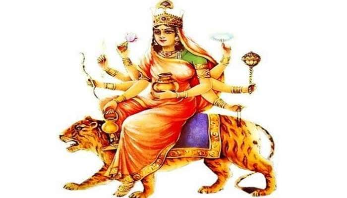 Navratri 2019: ચોથે નોરતે કરો માતા કુષ્માંડાની પૂજા, ઘરમાં આવશે સુખ અને સમ