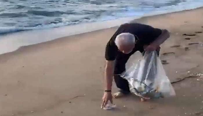 મહાબલીપુરમના બીચ પર ફેલાયેલો હતો પ્લાસ્ટિકનો કચરો, PM મોદીએ પોતે કરી સફાઈ,