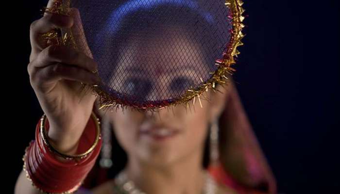 Karva Chauth 2019: આ શુભ મહૂર્તમાં પૂજા કરી પતિના લાંબા આયુષ્ય માટે કરો પ્રાર્થના