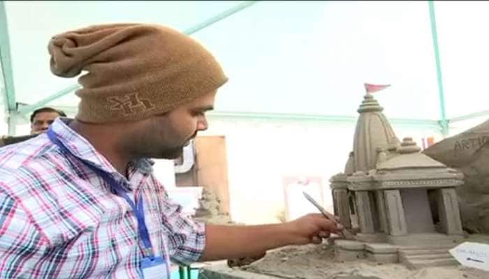 કલાકારે બનાવ્યું પોતાની કલ્પનાનું નાનકડું રામમંદિર, લોકોએ કરી વાહવાહી