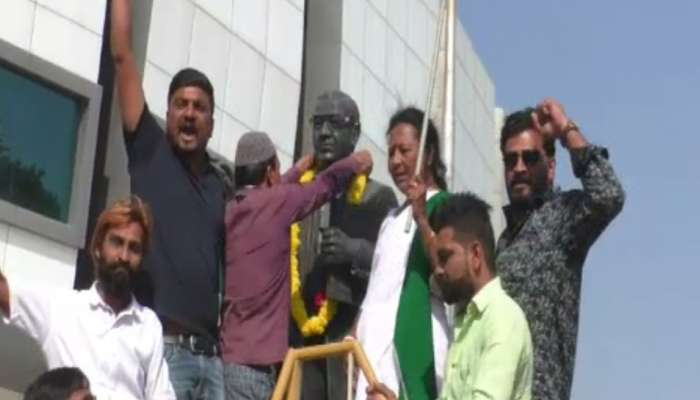 મહેસાણા: હિન્દહીત રક્ષક સમિતી દ્વારા CAAના સમર્થનમાં રેલી, તમામ ધર્મનાં લોકો જોડાયા મહેસાણા: હિન્દહીત રક્ષક સમિતી દ્વારા CAAના સમર્થનમાં રેલી, તમામ ધર્મનાં લોકો જોડાયા