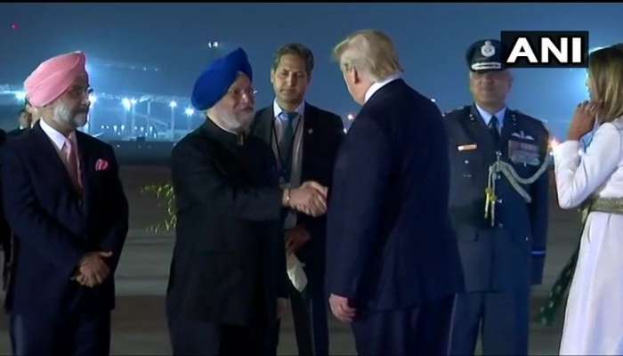 Trump India Visit: દિલ્હી પહોંચ્યા રાષ્ટ્રપતિ ડોનાલ્ડ ટ્રમ્પ, જાણો આવતીકાલે શું છે કાર્યક્રમ