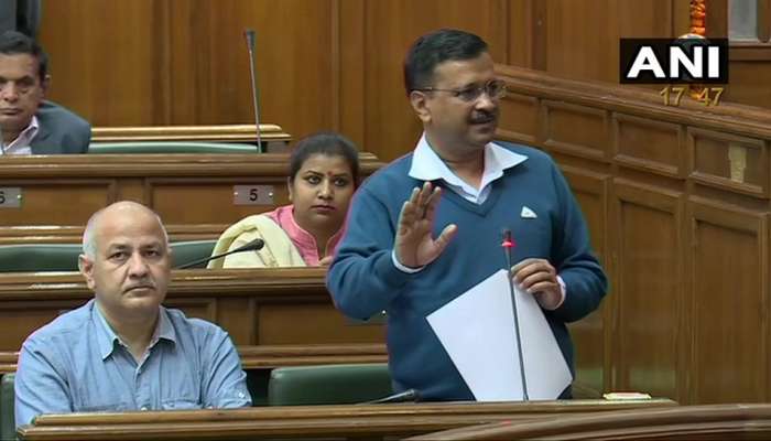 delhi violence: કેજરીવાલની જાહેરાત- રતનલાલના પરિવારને 1 કરોડની મદદ, એક સભ્યને નોકરી 