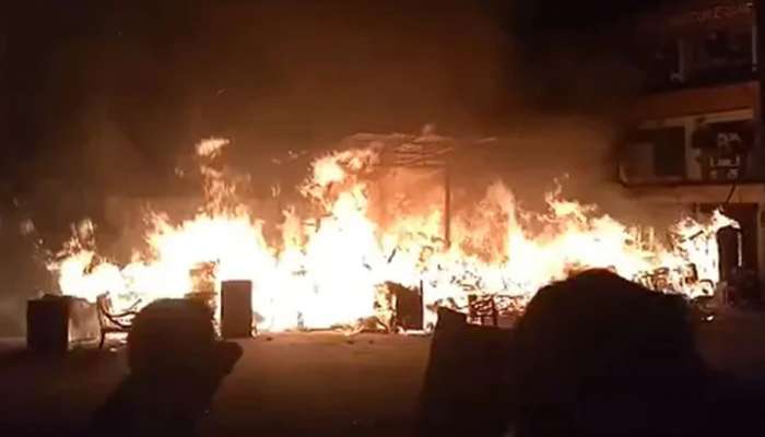 શાહીન બાગમાં ફર્નીચરની દુકાનમાં લાગી આગ, ઘટનાસ્થળે પહોંચી 4 ફાયરબ્રિગેડની ગાડીઓ