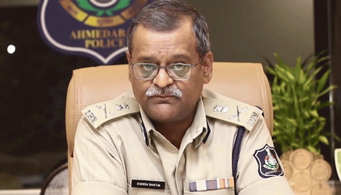 અમદાવાદમાં રાત્રે 12 વાગ્યાથી તમામ ખાનગી વાહનો પર પ્રતિબંધ: પોલીસ કમિશ્નર