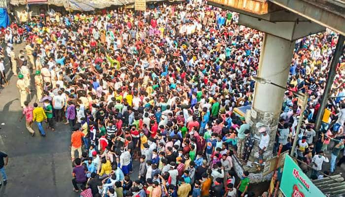મુંબઇ: બાન્દ્રા સ્ટેશન પર મોટી સંખ્યામાં મજૂરોની ભીડ ભેગી કરવાના આરોપીની અટકાયત 