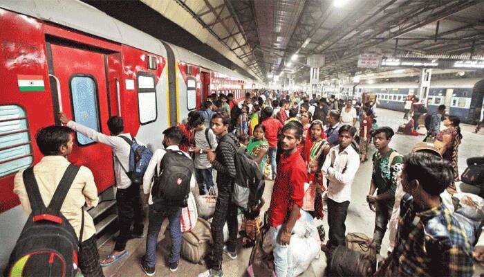 સુરતથી સિવાન જતી ટ્રેન 9 દિવસે કેમ પહોંચી? માનવઅધિકાર આયોગે ગુજરાત-બિહાર સરકારને નોટ