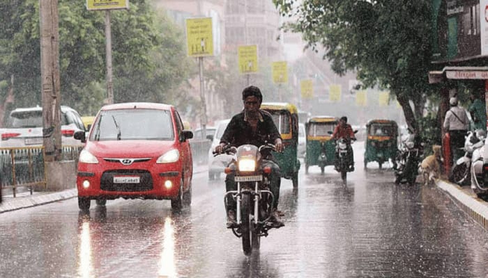 આખું ગુજરાત બન્યું વરસાદમય, મોડી રાત્રે અમદાવાદમાં ધોધમાર વરસાદ વરસ્યો 