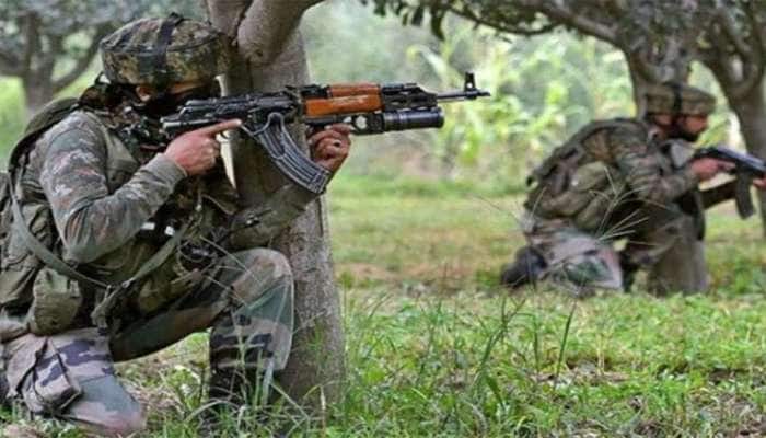 J&K: વેરિનાગના જંગલોમાં સંતાયેલા આતંકવાદીને ઘેરી લીધા, એન્કાઉન્ટર શરૂ