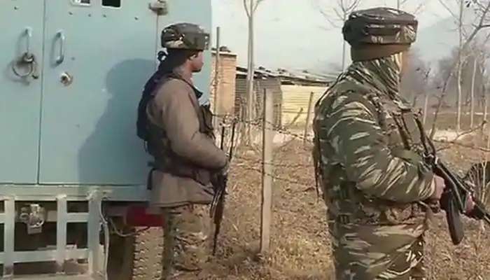 J&K: પુલવામામાં આતંકીઓએ કર્યો IED વિસ્ફોટ, CRPF જવાન ઘાયલ 