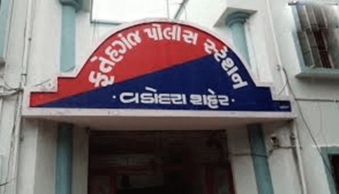 વડોદરા : આરોપીને કસ્ટડીમાં મારીને પુરાવા નાશ કર્યા, PI સહિત 7 પોલીસ કર્મી સામે ગુનો 