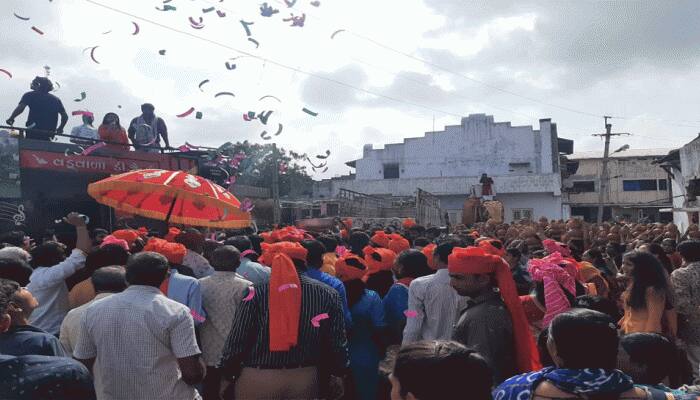 આખરે કેવી રીતે તંત્રના નાક નીચે ગાંધીનગરમાં પાટોત્સવ યોજાયો? 