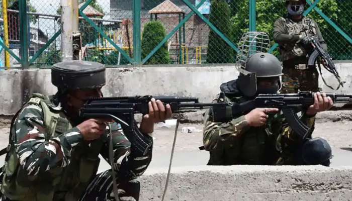 J&K: સોપોરમાં સુરક્ષાદળો અને આતંકીઓ વચ્ચે અથડામણ, એક ઘરમાં છૂપાયા છે 2-3 આતંકી