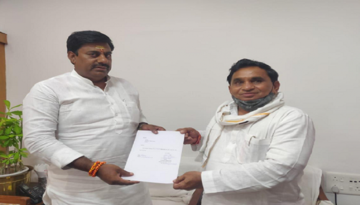MP: કોંગ્રેસના વધુ એક ધારાસભ્યનું રાજીનામુ, 12 દિવસમાં ત્રીજા MLAએ છોડ્યો પાર્ટીનો સાથ