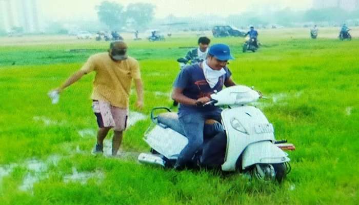 અમદાવાદ : GMDC ગ્રાઉન્ડમાં ક્રિકેટ રમતા ક્રિકેટ રસિકો વિરુદ્ધ જાહેરનામા ભંગની કાર્યવાહી