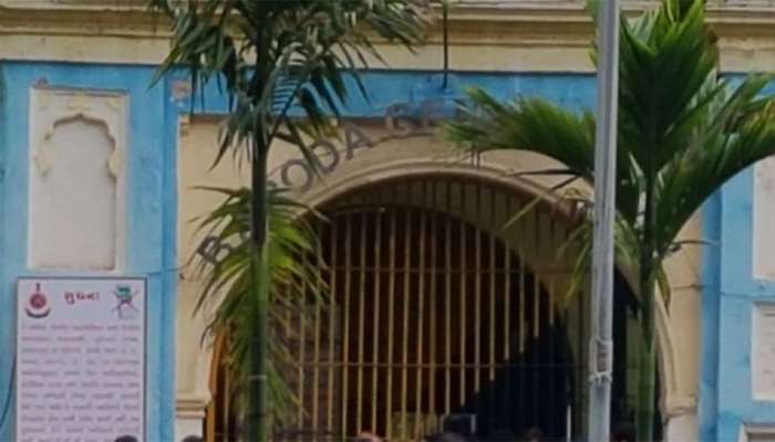 વડોદરાની સેન્ટ્રલ જેલમાં કોરોનાનો કહેર, 18 કેદી પોઝિટિવ નીકળ્યાં 