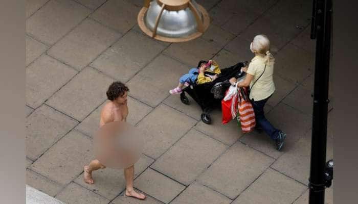 લંડન: માસ્કનો અંડરવિયર પહેરીને ઘૂમી રહ્યો છે યુવક, જોઈને લોકો હેરાન પરેશાન