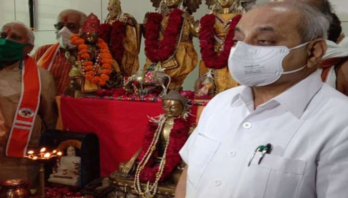 500 વર્ષના સંઘર્ષ બાદની ઐતિહાસિક ક્ષણ, VHP-બજરંગદળ દ્વારા મહાઆરતી અને આતશબાજી કરાઈ  