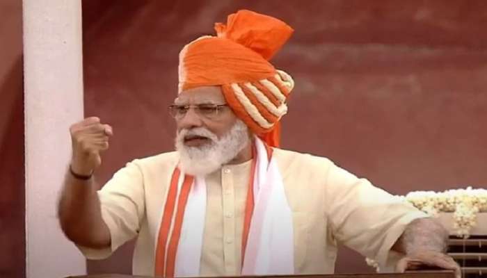 લાલ કિલ્લાથી પીએમનો હુંકાર, 'જેમણે પણ આંખ ઉઠાવી, સૈનિકોએ તેમને વળતો જવાબ આપ્યો'