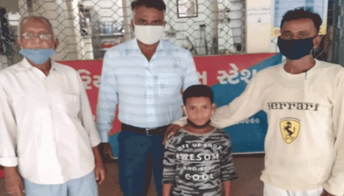 અમદાવાદ: 10 વર્ષના બાળકને વૃદ્ધે પરિવારની જેમ સાચવ્યો, વ્હોટ્સએપથી થયું મિલન