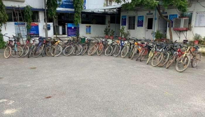વેજલપુર પોલીસે ત્રણ સગીર સાયકલ ચોરની ધરપકડ કરી 28 સાયકલ કબ્જે કરી