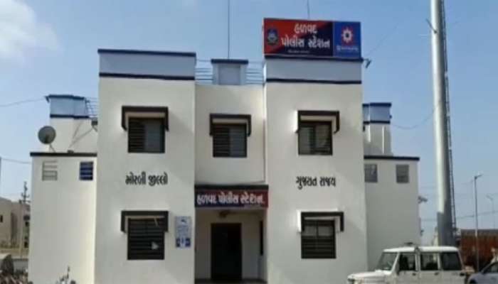 ગુજરાતની સ્થિતી યુપી કરતા બદતર? પોલીસ ચોકીમાં જ યુવતી સાથે દુષ્કર્મ, વીડિયો વાયરલ !