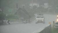 Cyclone Nivar કાંઠે ટકરાય તે પહેલા Chennai માં ભારે આફત, જુઓ PHOTOS