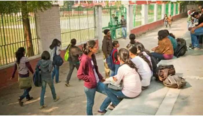 શું છે Delhi University Seat Reservation નિયમ અને કેમ થઇ રહ્યો છે તેનો વિરોધ?