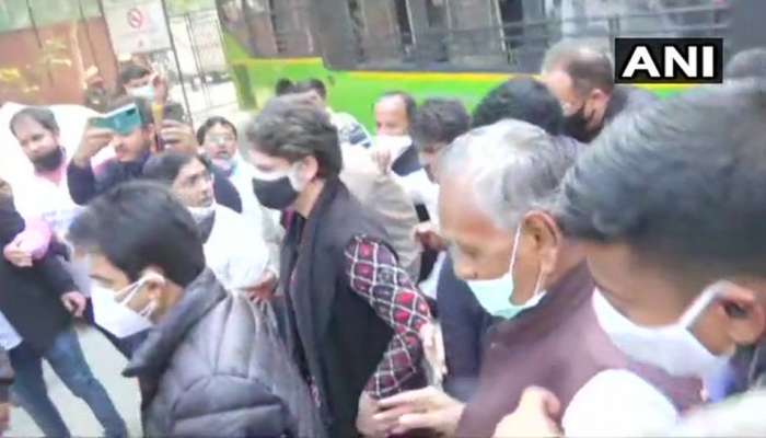 Priyanka Gandhi in Custody: પ્રિયંકા ગાંધીની અટકાયત, રાહુલ ગાંધી બોલ્યા- 'દેશમાં લોકશાહી નથી'