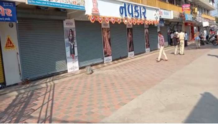 ઠંડી અને ઉપરથી રાત્રિ કરફ્યૂ, સોને પે સુહાગા જેવી તક મળતા જ વડોદરામાં ચોરોએ 17 દુકાનોના તાળા તોડ્યા