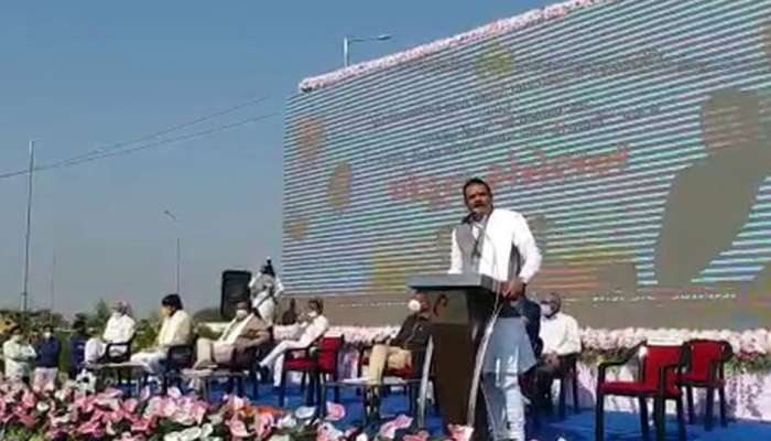અમરેલી: 17 જાનને લીલા તોરણે પરત મોકલનાર પોલીસ ભાજપના કાર્યક્રમમાં બની મુંગી મંતર !