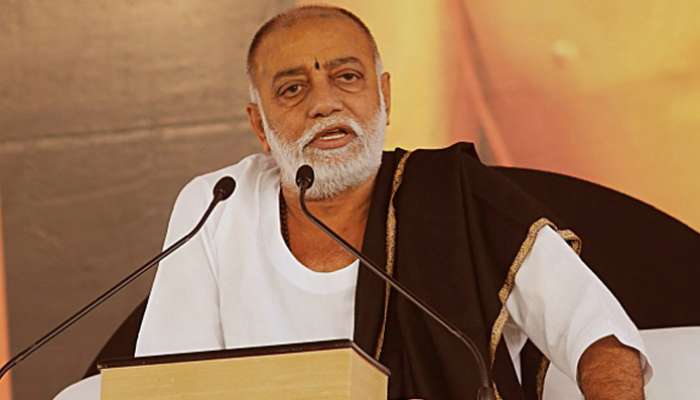 ગીતાજી કોર્ટમાં નહીં,હાર્ટમાં રહેવી જોઇએ: મોરારિબાપુ