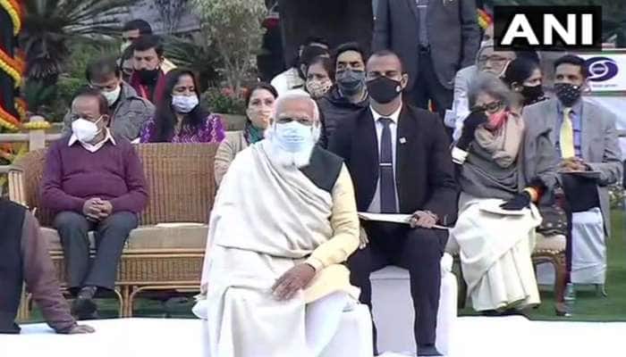  Video : મહાત્મા ગાંધીની પુણ્યતિથિ પર પ્રાર્થના સભામાં સામેલ થયા PM, કહ્યું- લાખો લોકોને પ્રેરિત કરે છે બાપુના આદર્શ