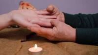 Palmistry: તમારી હથેળી રહેલી આ પૈસાની લાઇનને ઓળખો, જેથી તમે પણ બની શકો છો ધનવાન
