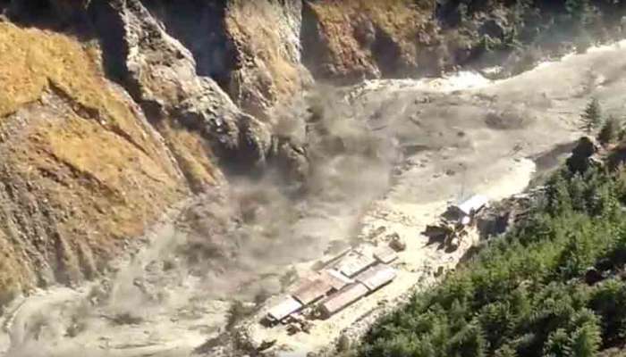 Uttarakhand: ચમોલીમાં ગ્લેશિયર તૂટ્યા બાદ ભારે તબાહી, 3 મૃતદેહો મળી આવ્યા, 150 મજૂરો ગુમ