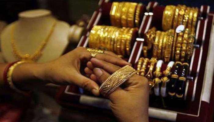 Gold Price today : સોનાના ભાવ ઉંધા માથે પટકાયા, 10,000 સુધીનો ઘટાડો, જાણો ભાવ