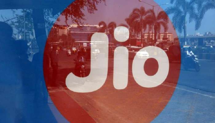 Reliance Jio નો ધાંસૂ પ્લાન, એક મહિનો દરેક નેટવર્ક પર અનલિમિટેડ કોલ, મળશે હાઈ સ્પીડ ડેટા Reliance Jio નો ધાંસૂ પ્લાન, એક મહિનો દરેક નેટવર્ક પર અનલિમિટેડ કોલ, મળશે હાઈ સ્પીડ ડેટા