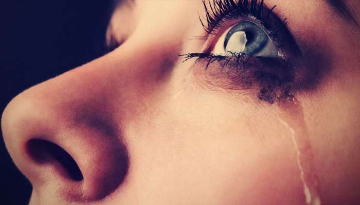 Tears: આંખમાંથી આંસુ આવવાનું શું છે કારણ? જાણો છલકાય છે આંખ
