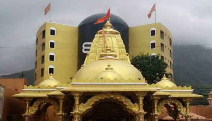 Junagadh: જે સંકુલ લાખો ભક્તોથી ધમધમતું હોય ત્યાં અત્યારે ગણ્યાં ગાંઠ્યા લોકો, શિવરાત્રી મેળાનો પ્રારંભ