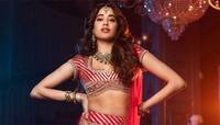 ચાહકે Jahnvi Kapoor પાસે માંગી Kiss, એક્ટ્રેસનું રિએક્શન જોઈ તમે પણ રહી જશો દંગ