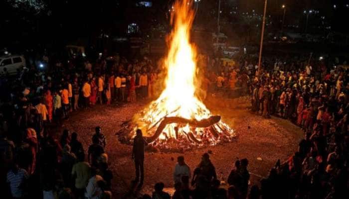 Holi Special: કેમ હોળી પર ખવાય છે ધાણી, ખજૂર અને ચણા? જાણો આ છે કારણ Holi Special: કેમ હોળી પર ખવાય છે ધાણી, ખજૂર અને ચણા? જાણો આ છે કારણ