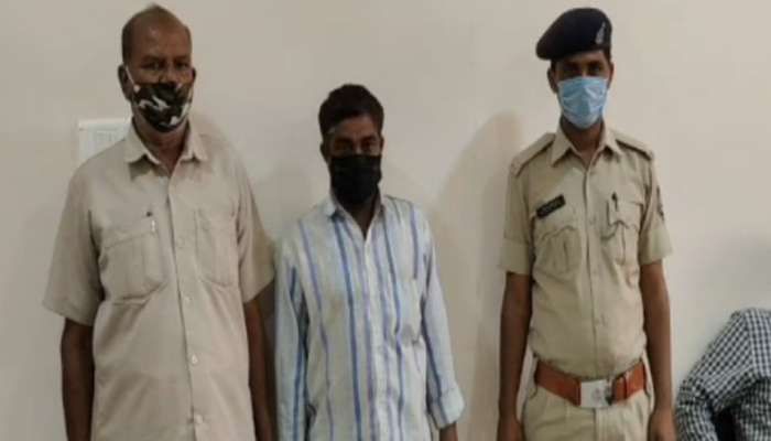 દેવભૂમિ દ્વારકા: જમીન પચાવી પાડનાર નાયબ મામલતદાર અને જમાઇની ધરપકડ દેવભૂમિ દ્વારકા: જમીન પચાવી પાડનાર નાયબ મામલતદાર અને જમાઇની ધરપકડ