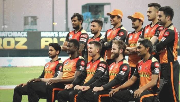 IPL 2021: ડેવિડ વોર્નરના નેતૃત્વમાં મેદાને ઉતરશે સનરાઈઝર્સ હૈદરાબાદ, જાણો ટીમના નબળા અને સબળા પાસા IPL 2021: ડેવિડ વોર્નરના નેતૃત્વમાં મેદાને ઉતરશે સનરાઈઝર્સ હૈદરાબાદ, જાણો ટીમના નબળા અને સબળા પાસા