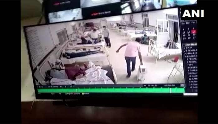 MP: વોર્ડ બોયે કોરોના દર્દીનો ઓક્સિજન સપોર્ટ કાઢી નાખ્યો, દર્દી મોતને ભેટ્યો, CCTVમા