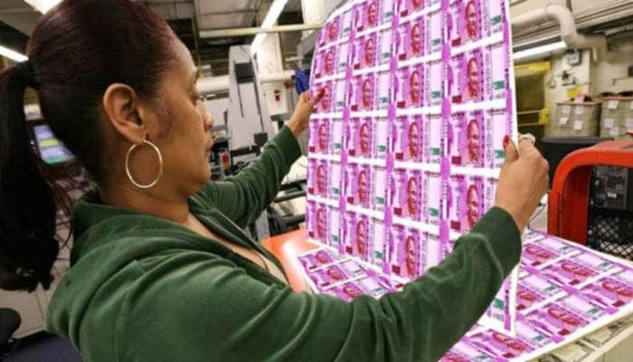Corona નું સંકટ વધતા અટકાવાયું Currency Notes નું છાપકામ, નાસિકમાં પ્રિન્ટિંગ પ્રેસ 30 એપ્રિલ સુધી બંધ Corona નું સંકટ વધતા અટકાવાયું Currency Notes નું છાપકામ, નાસિકમાં પ્રિન્ટિંગ પ્રેસ 30 એપ્રિલ સુધી બંધ