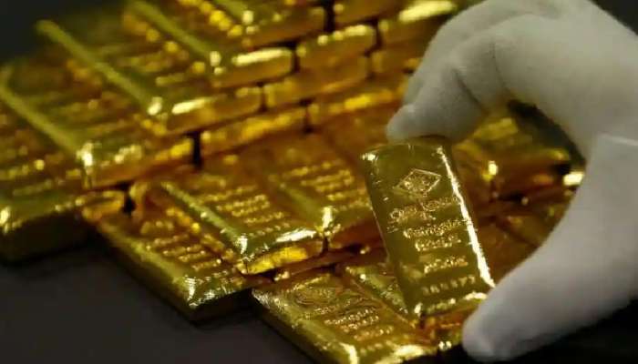 Gold Price Hike: લૉકડાઉનની આશંકા વચ્ચે 15 દિવસમાં 6 ટકા મોંઘુ થયું સોનું Gold Price Hike: લૉકડાઉનની આશંકા વચ્ચે 15 દિવસમાં 6 ટકા મોંઘુ થયું સોનું