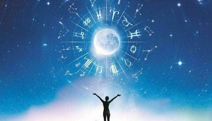Weekly Horoscope 26 એપ્રિલ થી 2 મે: આગામી સપ્તાહમાં આ રાશિના જાતકો માટે અચાનક ધનલાભના યોગ! Weekly Horoscope 26 એપ્રિલ થી 2 મે: આગામી સપ્તાહમાં આ રાશિના જાતકો માટે અચાનક ધનલાભના યોગ!