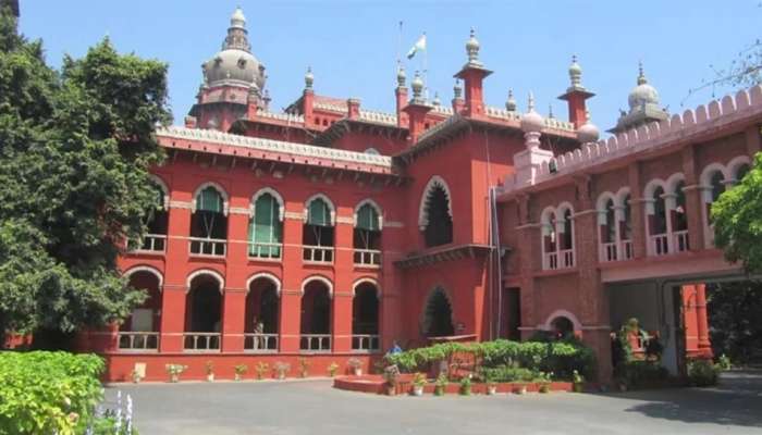 કોરોનાની બીજી લહેર માટે ચૂંટણી પંચ જવાબદાર, હત્યાનો કેસ થાય દાખલઃ Madras High Court